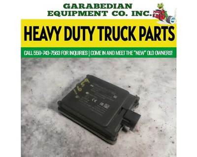 Used ARS4-A Front End Collision Avoidance Radar, Part # A0004462849, Fits Freightliner Cascadia 126