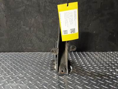 Cascadia 125 Cab Extension Bracket P/N 22-97510-010, 22-67508-000