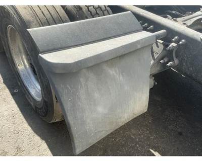 Used 2023 Freightliner Cascadia Right Quarter Fender, Plastic