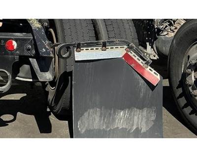 Used 2016 Freightliner Cascadia Right Rear Mud Flap