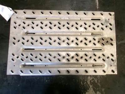 2015 Mack CXU613 Aluminum Deck Plate, 33"L x 20.5"W