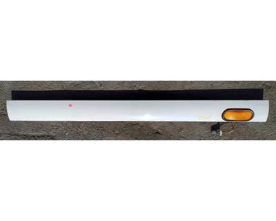 2007 Peterbilt 387 Right Exterior Trim Panel Below Sleeper, Part # 29-05464-006R