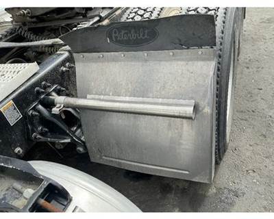 Used 2019 Peterbilt 579 Left Quarter Fender, Aluminum