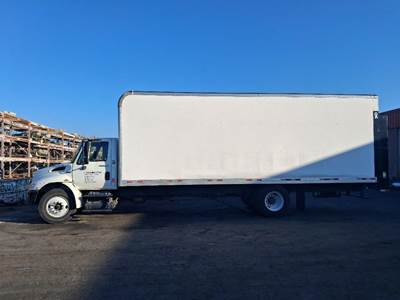 International 4300 Truck