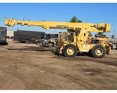 Dresser C150F-1 Crane
Detroit 50453550 Inline 4 Engine, S/N 4D0176761,