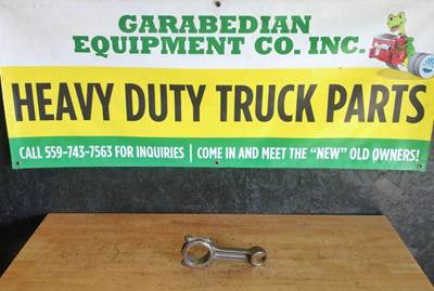 Caterpillar 3126B Piston / Rod