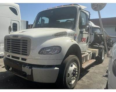 Freightliner M2 106 Power Steering Reservoir