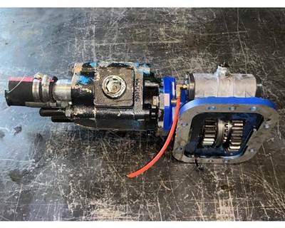 Muncie TG8S Series PTO with Permco M5151 Hydraulic Pump
