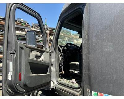 Freightliner Cascadia 126 Power Window Motor