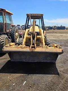 Caterpillar 420D Salvage Truck