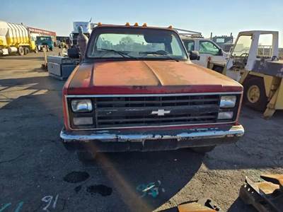 Chevrolet R30 Salvage Truck