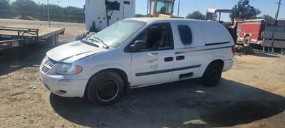 Dodge Grand Caravan Salvage Truck