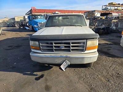 Ford F-350 Salvage Truck