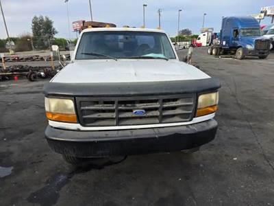 Ford F-350 Salvage Truck