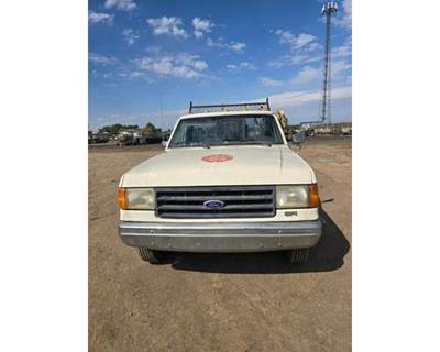 Ford F-350 Salvage Truck