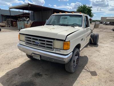 Ford F-450 Salvage Truck