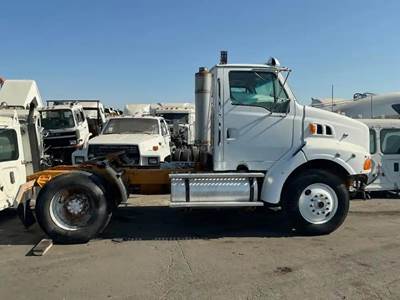 Ford L8513 Salvage Truck