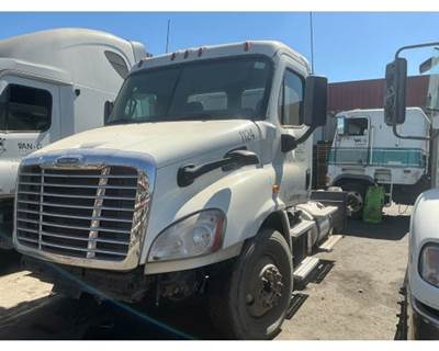 Freightliner Salvage Truck