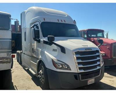Freightliner Salvage Truck