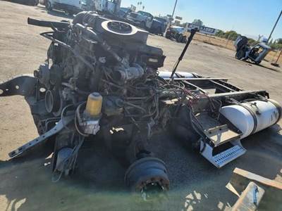 Freightliner Cascadia 125 Salvage Truck