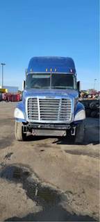 Freightliner Cascadia 125 Salvage Truck