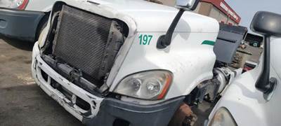 Freightliner Cascadia 125 Salvage Truck