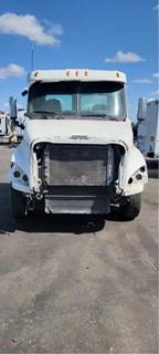 Freightliner Cascadia 125 Salvage Truck