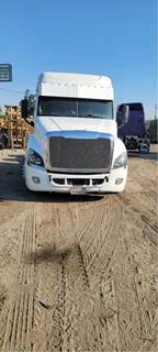 Freightliner Cascadia 125 Salvage Truck