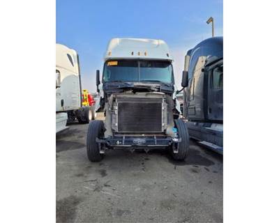 Freightliner Cascadia 125 Salvage Truck