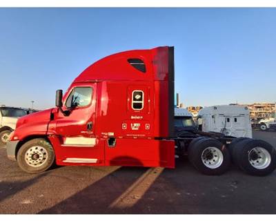Freightliner Salvage Truck