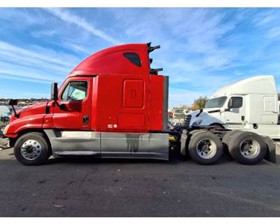 Freightliner Salvage Truck
