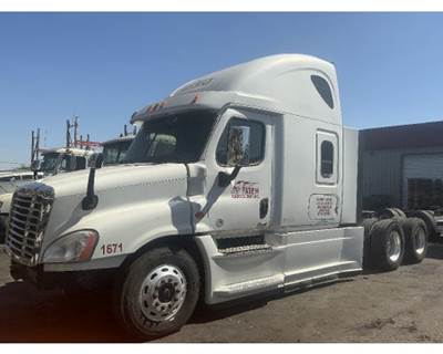 Freightliner Salvage Truck