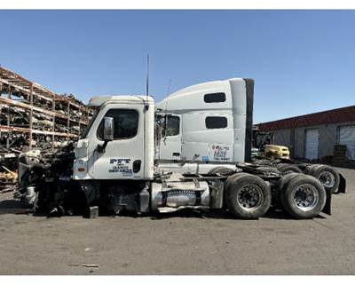 Freightliner Salvage Truck