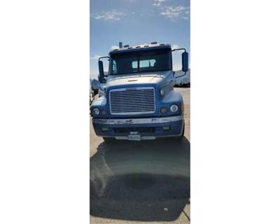 Freightliner Century Class 112 Salvage Truck
