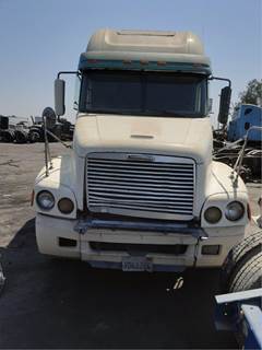 Freightliner Century Class 120 Salvage Truck