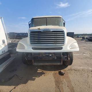 Freightliner Columbia 112 Salvage Truck