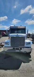 Freightliner Coronado 122 Salvage Truck