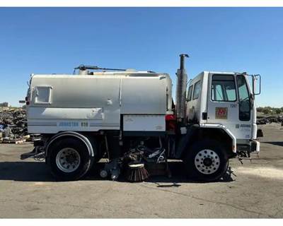 Freightliner FC70 CARGO Salvage Truck