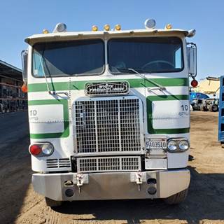 Freightliner FL Cabover Salvage Truck