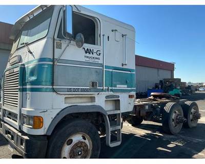 Freightliner FL Cabover Salvage Truck