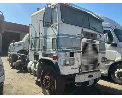 Freightliner FL Cabover Salvage Truck