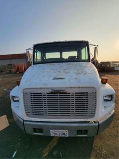 Freightliner FL70 Salvage Truck