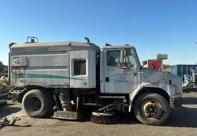 Freightliner FL70 Salvage Truck