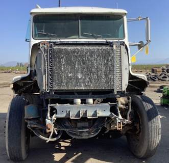 Freightliner FLD112 Salvage Truck