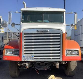 Freightliner FLD112 Salvage Truck
