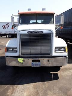 Freightliner FLD112 Salvage Truck