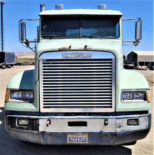 Freightliner FLD112 Salvage Truck