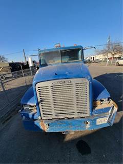 Freightliner FLD112 Salvage Truck