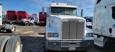 Freightliner FLD120 Salvage Truck