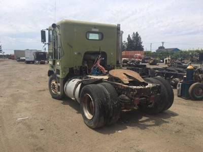 Freightliner FLT Salvage Truck